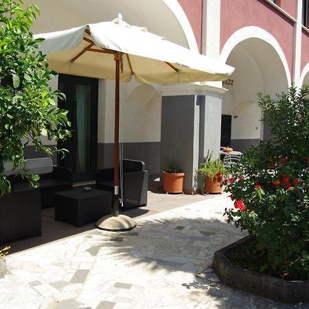 La Magnolia B&B Baronissi Bagian luar foto