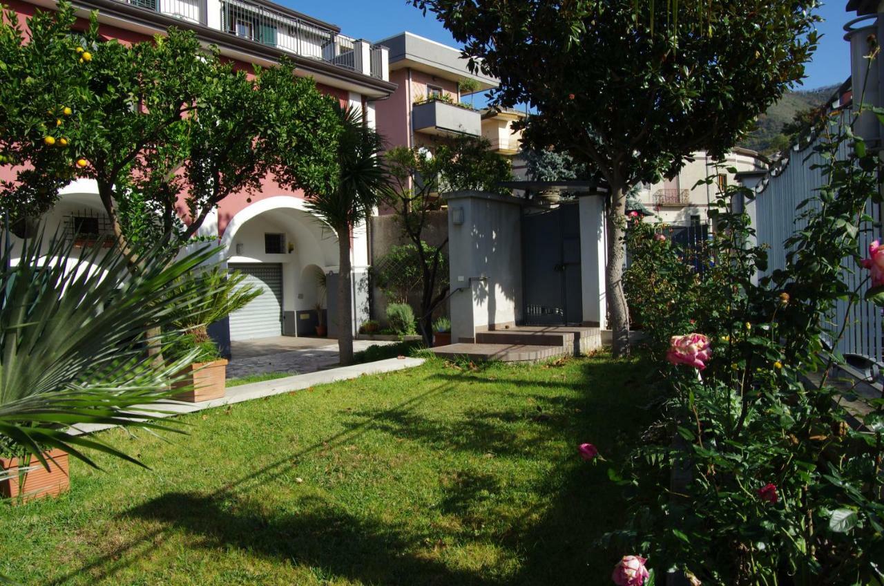 La Magnolia B&B Baronissi Bagian luar foto